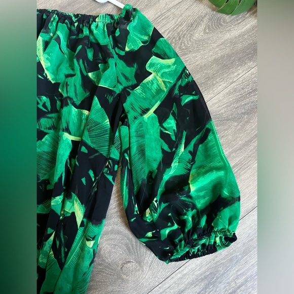 Vince Camuto Palm Leaf Print Off the Shoulder Top size m - Picture 6 of 8